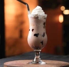 ÇİKOLATALI MİLKSHAKE